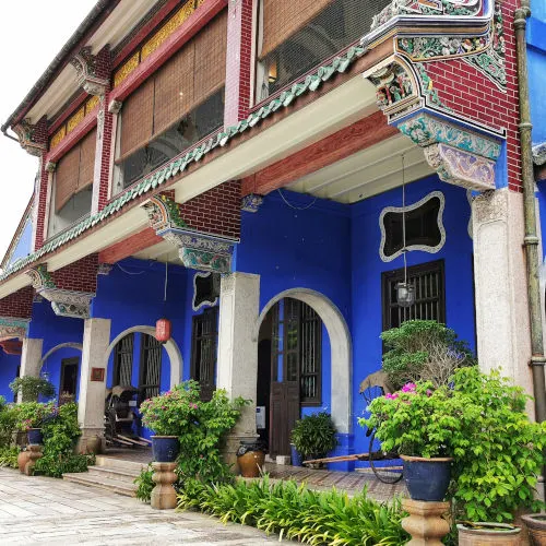 blue mansion front view 2