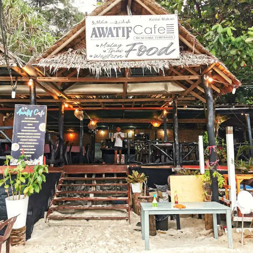 One of the cafes on the beach where we had dinner.