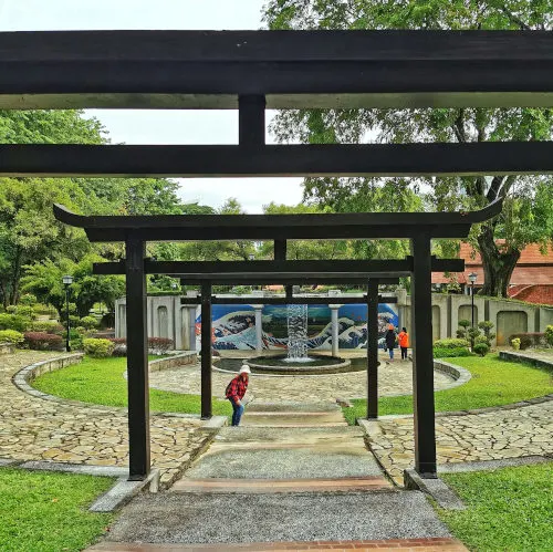 torii gateway at terrace garden