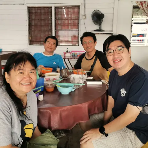 H84 4s, Sandakan food tour