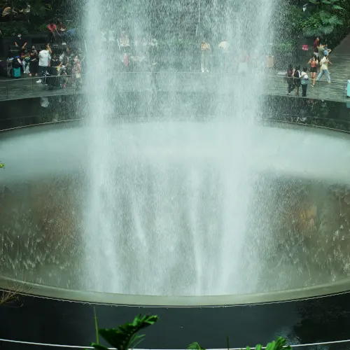 HSBC Rain Vortex close up, Jewel Changi Airport