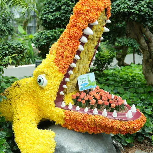 Jewel Topiary Walk croc