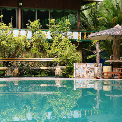 Sepilok Jungle Resort (14) swimming pool 1