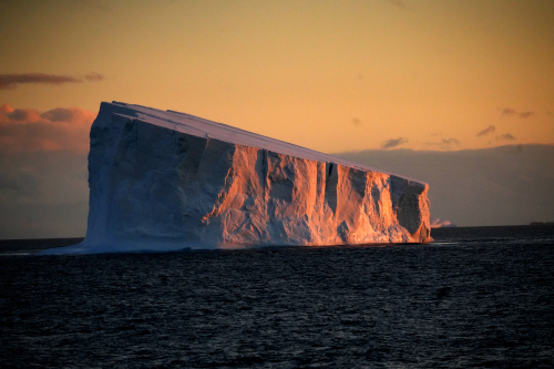 sunset at antarctica, Luxury cruise to Antarctica