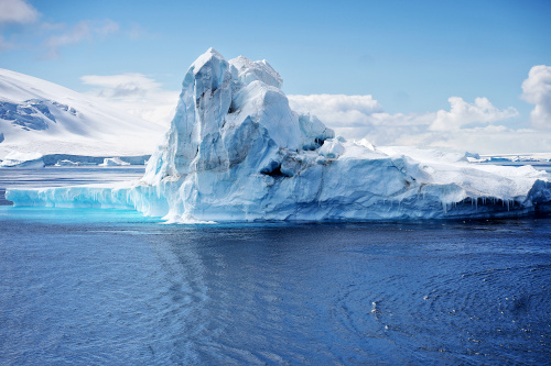 icebergs, Luxury cruise to Antarctica