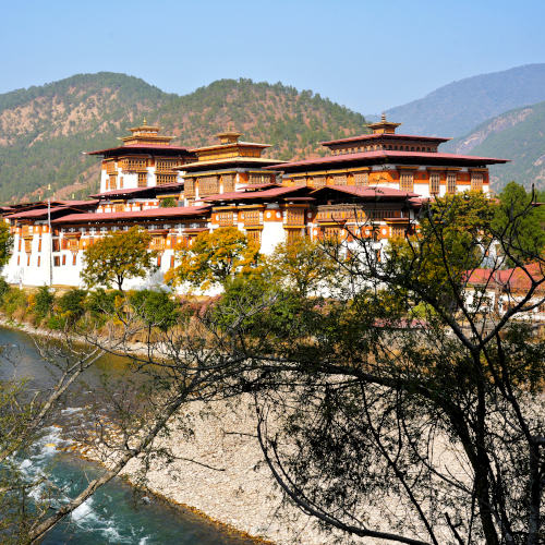 Punakha Dzong (1)-01 view from bridge