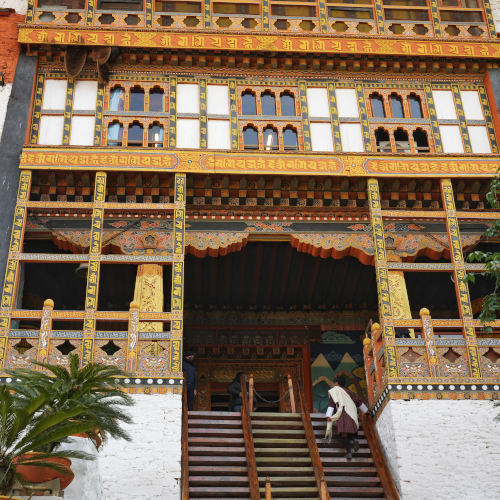 Punakha Dzong (18)-01 outside main temple