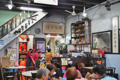 inside Hong Tou restaurant, best restaurants in Ipoh