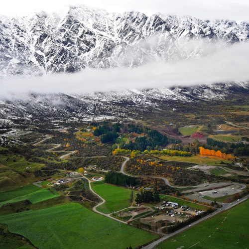 travel guides queenstown helicopter