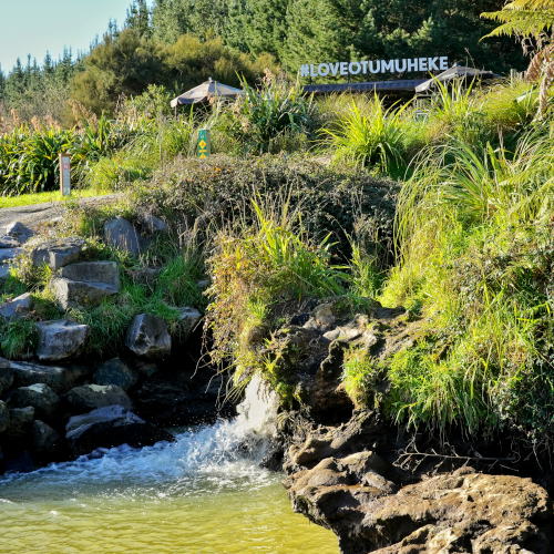 Huka Falls Walkway