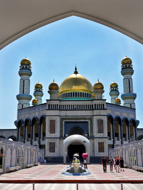 Jame' Asr Hassanil Bolkiah Mosque, best places to visit in Brunei