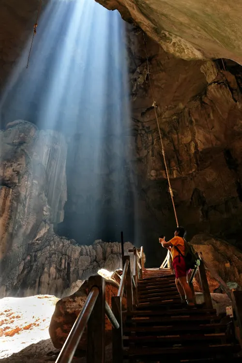 Moon Cave, Sarawak travel guide