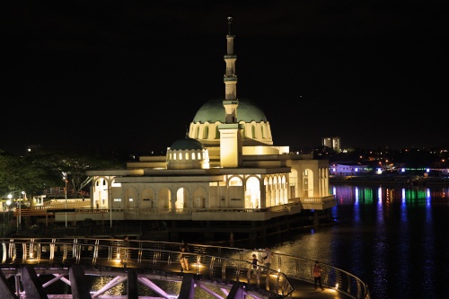 floating mosque, kuching, places to visit in Kuching