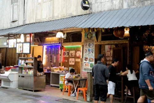 Siniawan Night Market, places to eat in Kuching