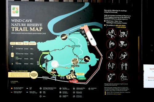 Wind Cave Nature Reserve trail map