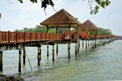 Pantai Cahaya Negeri