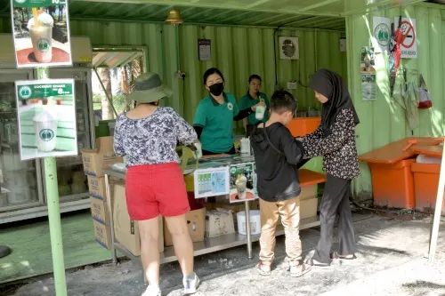 Sekinchan Coconut Farm