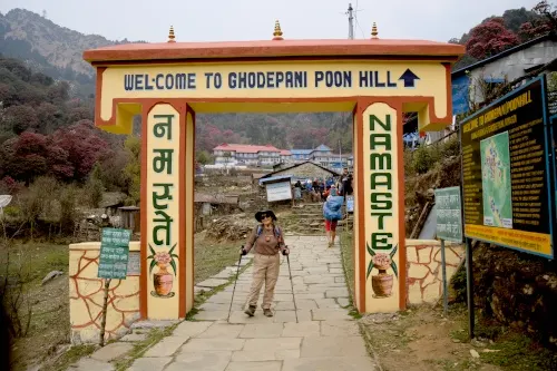 arriving ghorepani