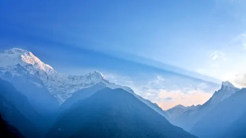Morning sunray shining from Fishtail to Annapurna South