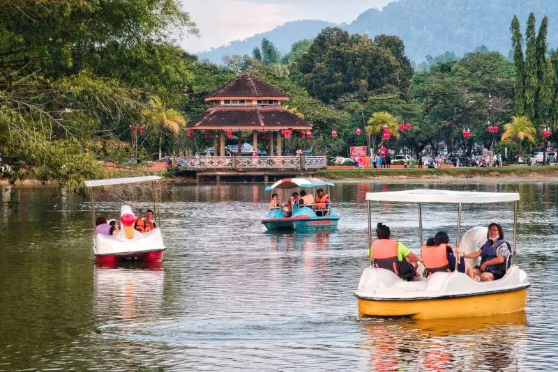 Taiping Lake garden, places to visit in Taiing