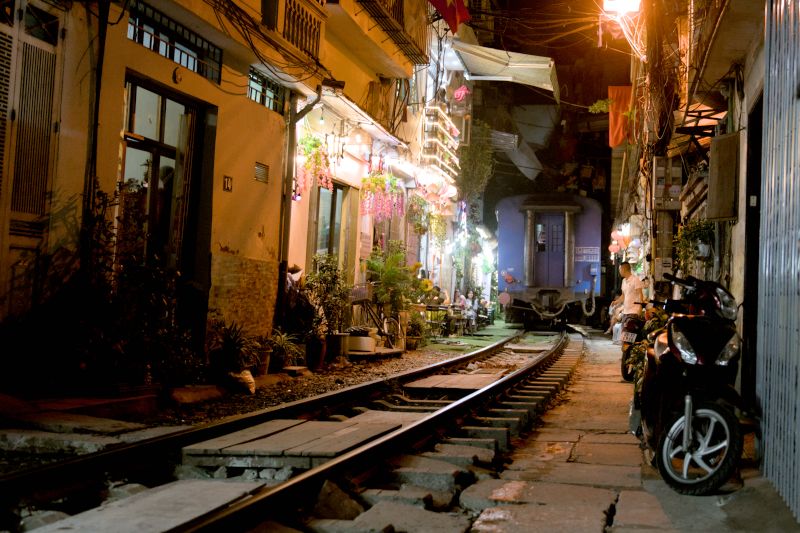 Train Cafe, Hanoi, (Bancông Cafe & Restaurant)