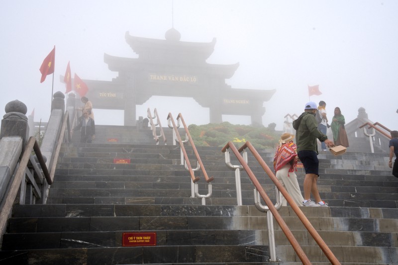 Buddist  teple on top of fansipan, Must-see attractions in Sapa