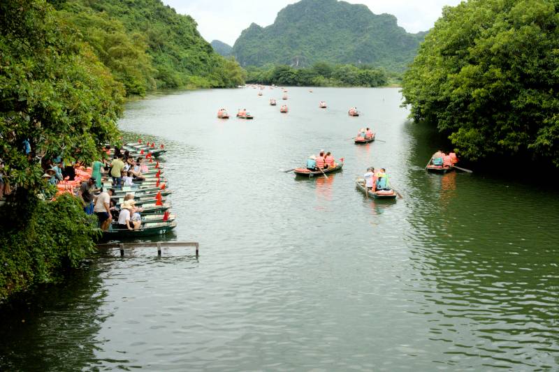 Trang An boat tour, Places to visit in Ninh Binh