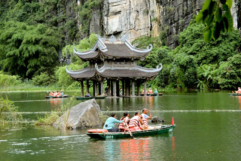 Vu Lam Royal Steps, Places to visit in Ninh Binh