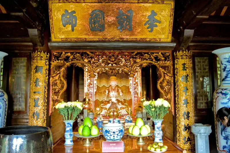 Nguyen Minh Khong Temple