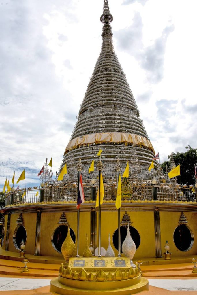 Phra Maha Chedi Tripob Trimongkol: The Stainless Steel Temple & Pagoda