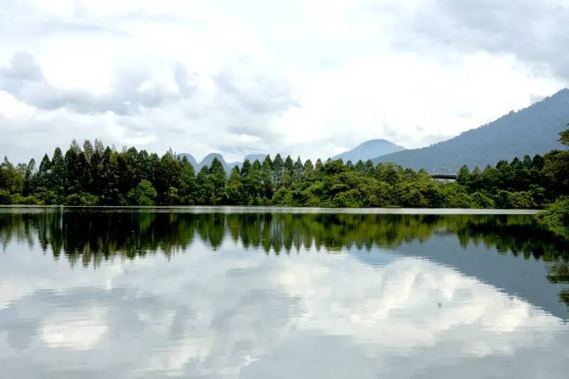 Westlake Garden, places to visit in Kampar