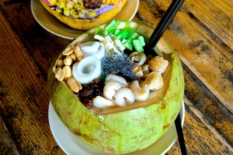 Kelapa Lelehhh Kampor, Food in Kampar