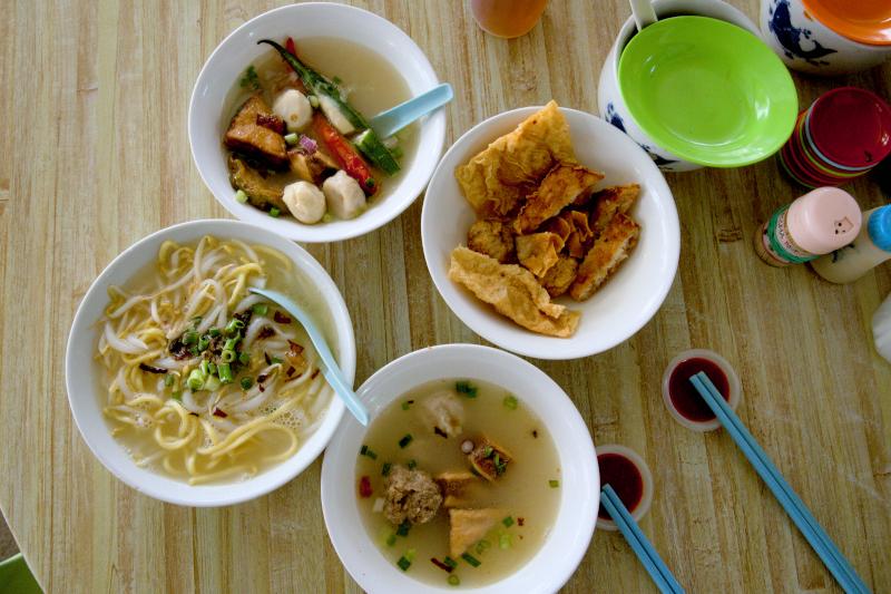 Kedai Hong Kee 洪记鱼蛋老鼠粉档, Food in Kampar