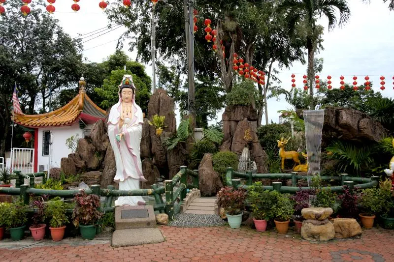 Thean Hou Temple Kuala Lumpur Kuan YIn statue