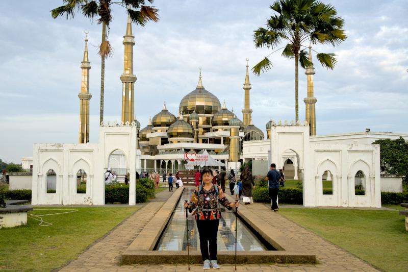 Crystal Mosque, attractions in Kuala Terengganu