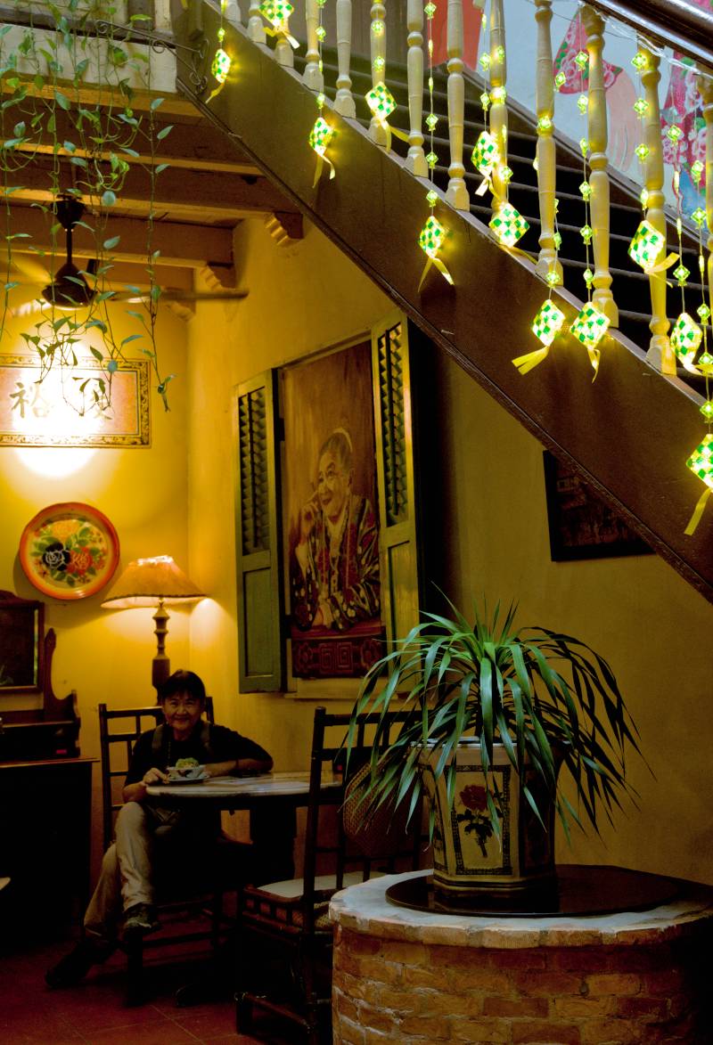 interiof of wild coriander, where to eat in Melaka?