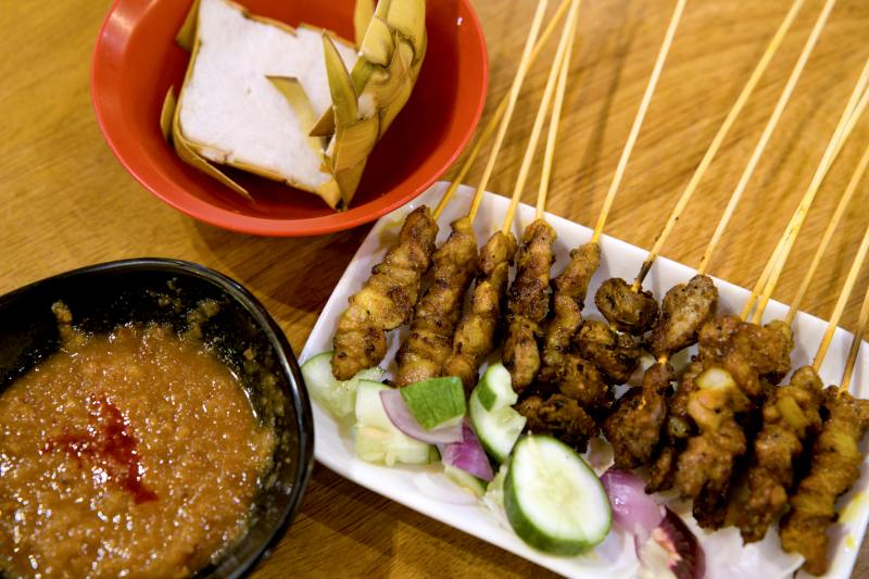 Beh Leh Hainam Satay 老王沙爹