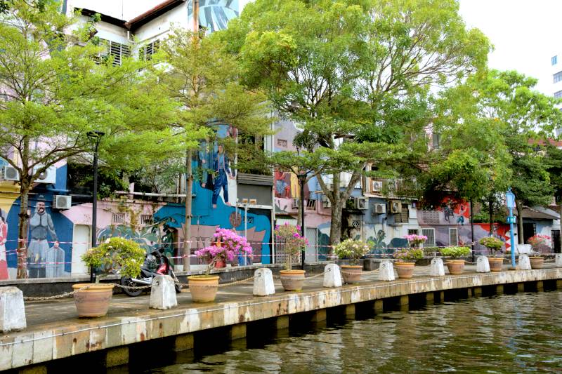 What to See in Melaka? Take the melake river cruise