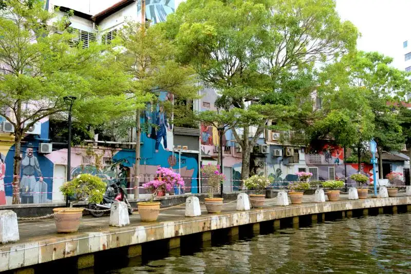 What to See in Melaka? Take the melake river cruise
