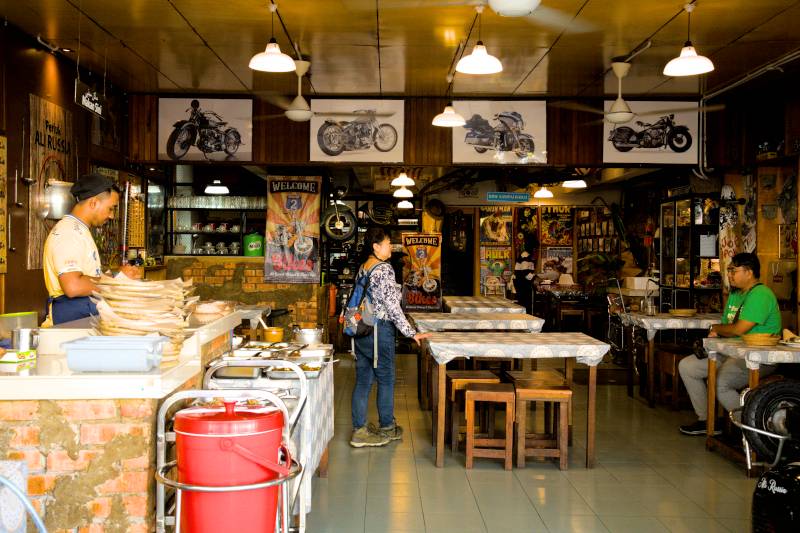 Periuk Ali Russia, Restaurants and Cafes in Kuantan