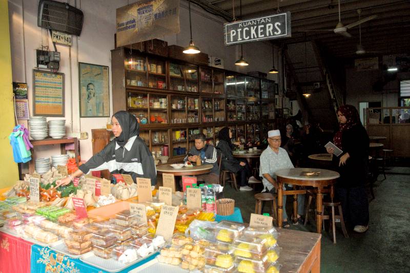 Kuantan Pickers & Kedai Kopi, Restaurants and Cafes in Kuantan