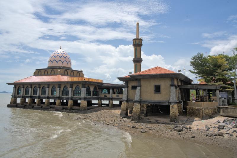 Al Hussain Mosque