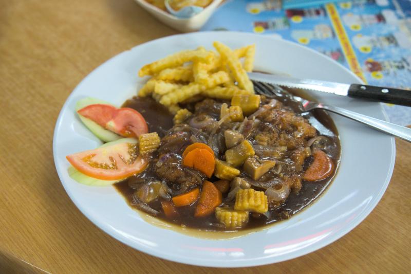 Hainanese Chicken Chop 海南鸡扒