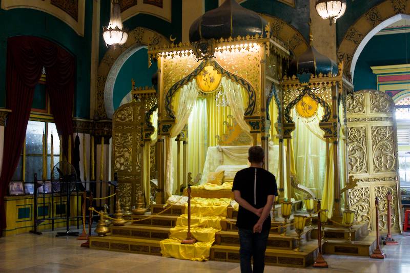 Istana Maimoen, Lake Toba Berastagi Medan Itinerary