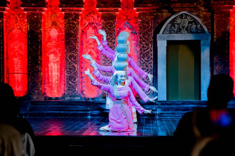 My Son Sanctuary  traditional Cham dance performance 