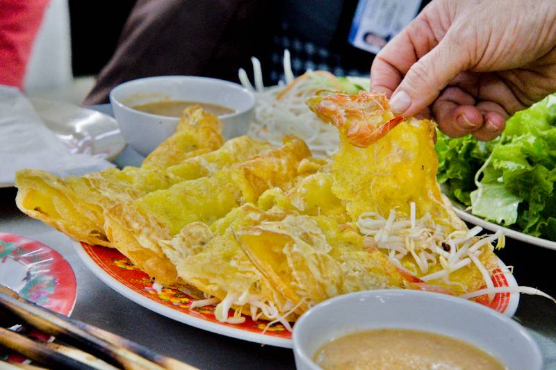 B&aacute;nh X&egrave;o for Lunch