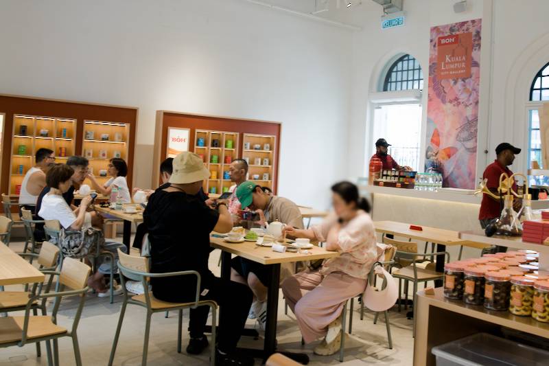 Boh tea cafe inside the gift shop