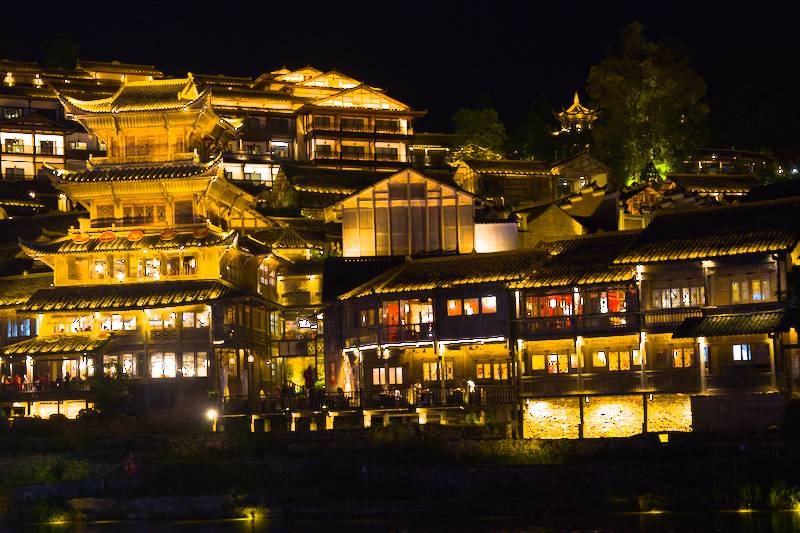 Wujiangzhai International Tourist Resort, the magnificent night scene
