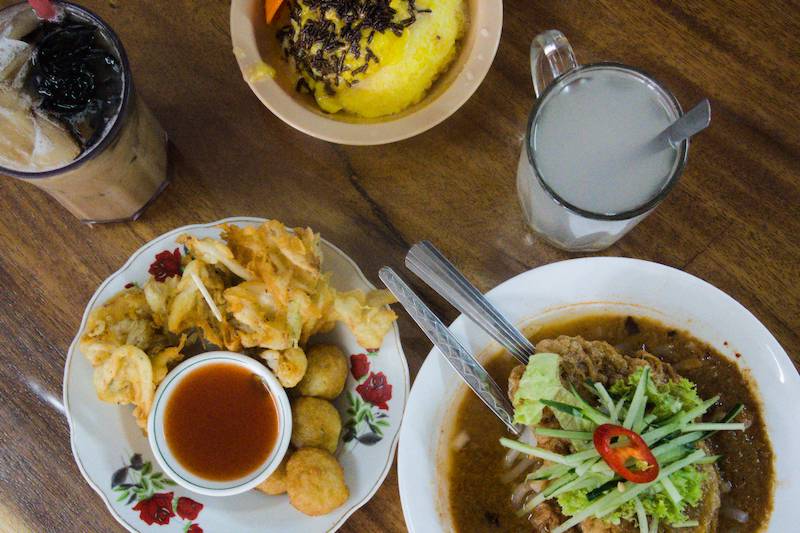 Warung Telaga Laksa Telur Sarang