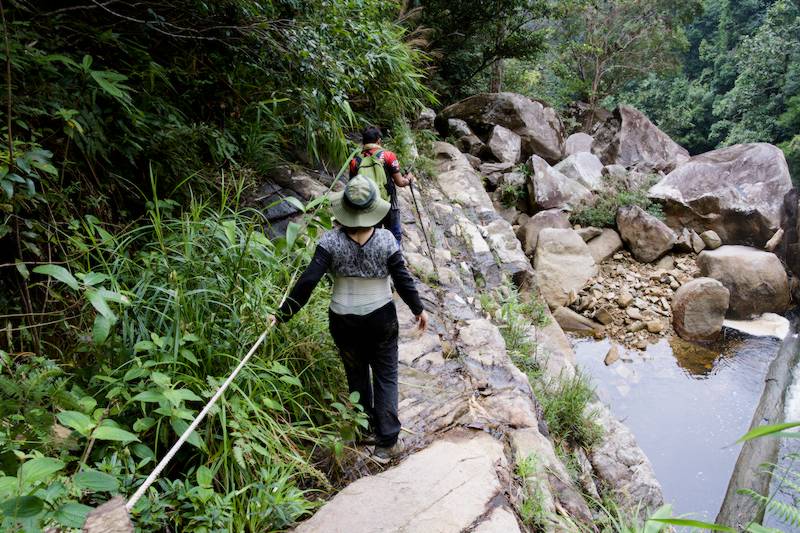The Adventurous Descent and River Crossing&nbsp;at Gunung Stong trail